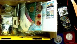 1871-2010, Münzposten im Karton mit Material aus Aller Welt in ...