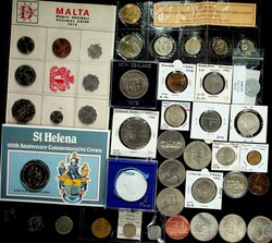 Karton mit ca. 7 - 8 Kg. Münzen/Medaillien von alt bis neu, aus ...