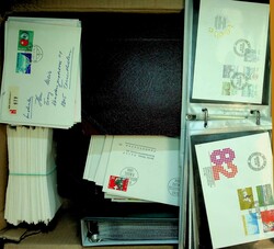 ca.1900-2001, Lot mit 3 Steckalben gest Dubletten, dazu Vordruckalbum ...