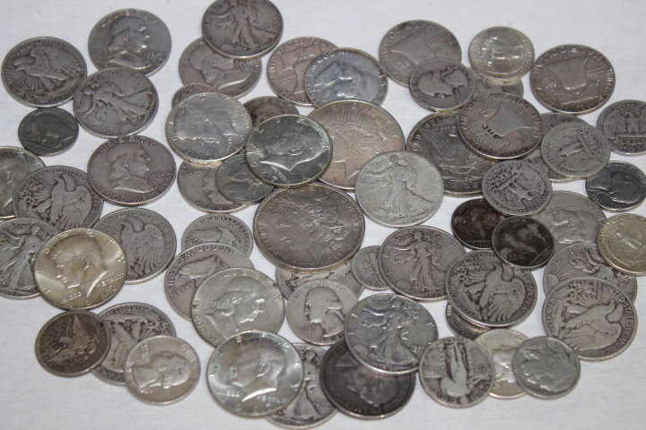 USA: 1889/1969, Lot mit über 60 Münzen 5 C.- 1 Dollar, vieles 900er ...