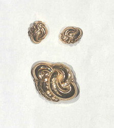 550.70: Jewelry, Lots