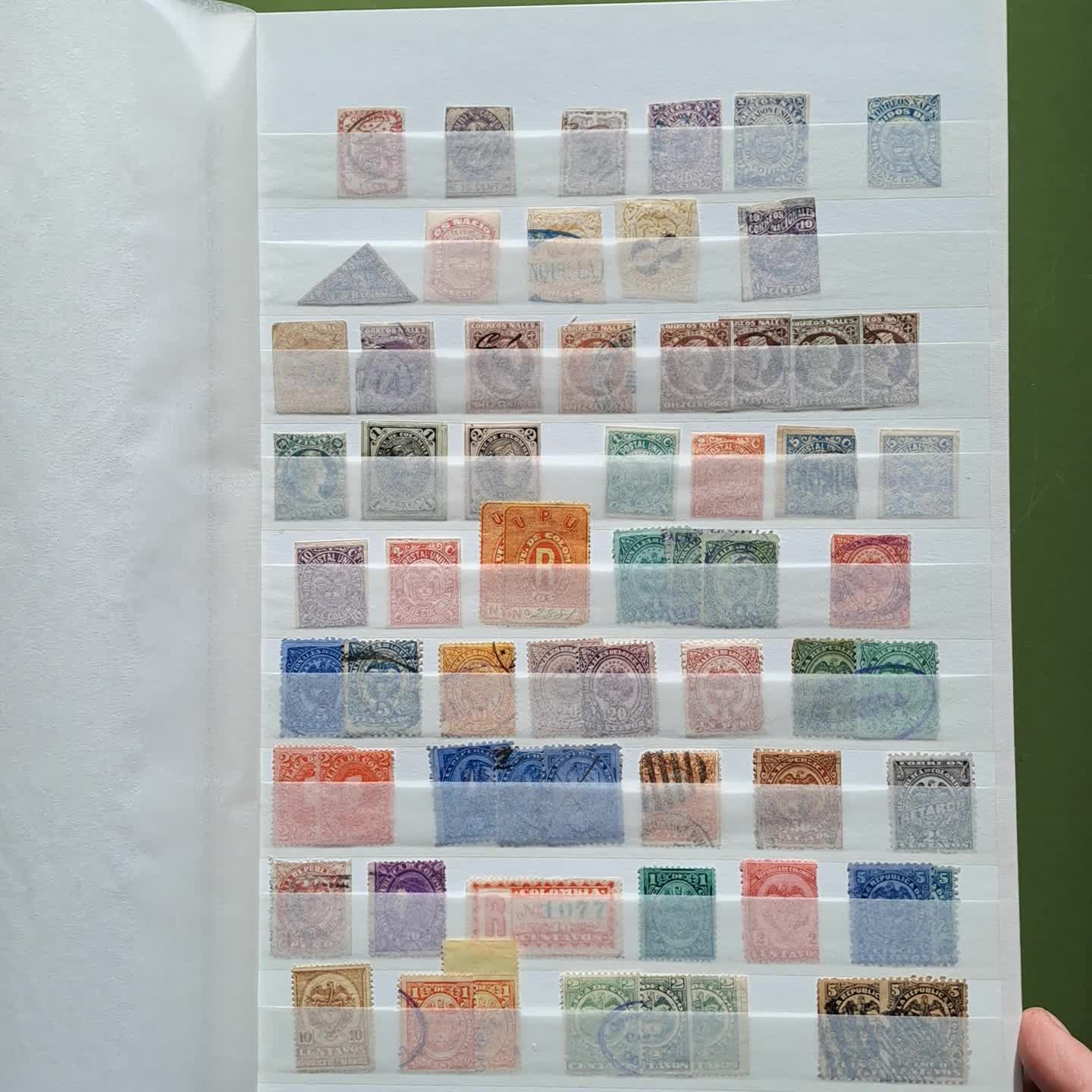 KOLUMBIEN/PARAGUAY - umfangr. Slg. im dicken Steckbuch, hier ...