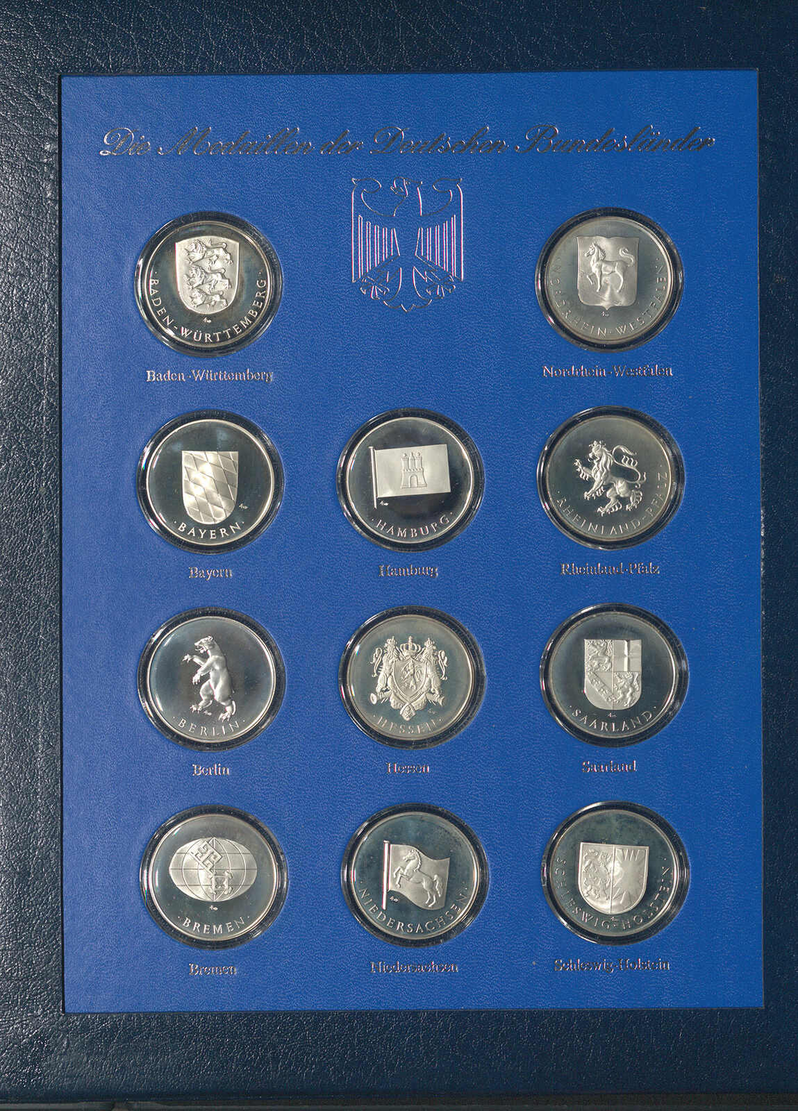 Image 12 for lot number 2430 for Götz 414th Auction