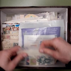 PARAGUAY - enormes Tütenlager in 3 grossen, vollen Schachteln mit ...