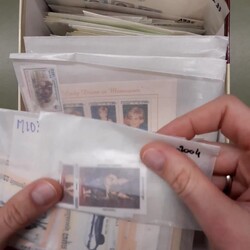 KAMBODSCHA - umfangr. ** Tütenlager in Schachtel mit vielen versch. ...