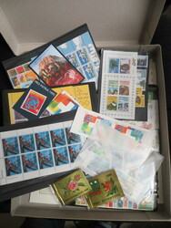 SCHWEIZ - Partie frankaturgültiger ** Marken mit einem Frankaturwert ...