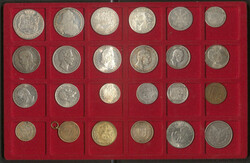 MÜNZEN - uriger Fundus im Koffer auf 3 Tableaus, dabei interessante ...