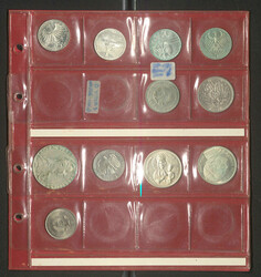 MÜNZEN - Sammlung im Karton, dabei u.a. Album mit Münzen ...