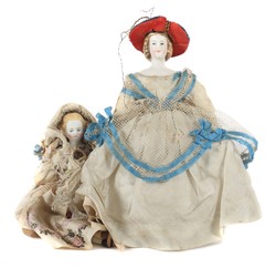 700.10: Dolls