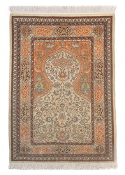 750: Carpets, Textiles