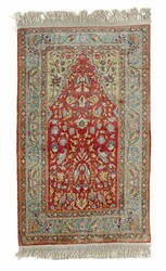 750: Carpets, Textiles