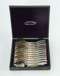 Satz von 12 Kaffeelöffeln Carl Osterberg, Stuttgart, 1886, Silber ...