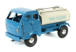 Milch-LKW Russland, gemarkt ''CiM'', 1980er Jahre, weiß/blau ...