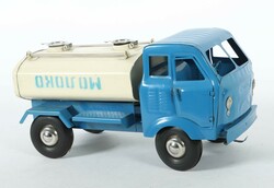 Milch-LKW Russland, gemarkt ''CiM'', 1980er Jahre, weiß/blau ...