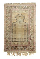 750: Carpets, Textiles