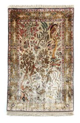 750: Carpets, Textiles