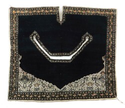 750: Carpets, Textiles