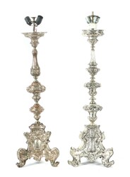 Zwei Altarleuchter im Barockstil 18./19. Jh., variierende Ausführung ...