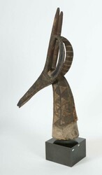 Adoné-Tanzaufsatz der Kurumba Burkina Faso, Tanzkopfschmuck als ...