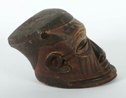 Bakuba-Helmmaske DR Kongo, Holz geschnitzt, Häuptlingshelmmaske mit ...