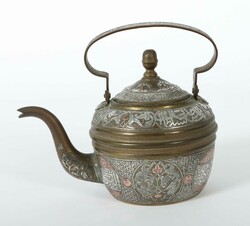 Teekanne Syrien, wohl Damaskus, 19./20. Jh., Messinggefäß mit ...