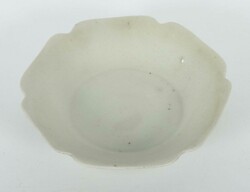 Schale in Blütenform China, Song-Dynastie, 960 - 1279, Keramik, ...