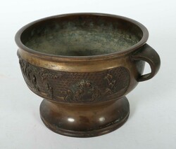 Cachepot Japan, 19./20. Jh., Bronze, die Wandung mit zwei ...