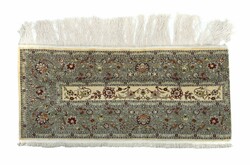 750: Alfombras, textiles