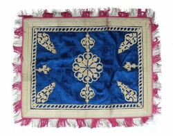 750: Alfombras, textiles