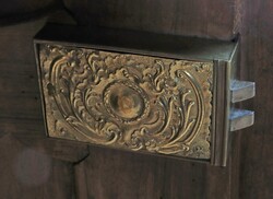 Rokoko-Schrank 2. Hälfte 18. Jh., Nussbaum massiv, gespalten ...