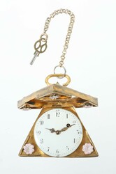 Taschenuhr in Gehäuse Modern, Taschenuhrobjekt in Sterngehäuse mit ...