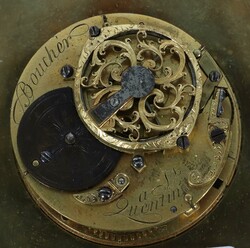 Kleine Carteluhr Spindeluhrwerk wohl 18. Jh. mit gravierter Platine ...