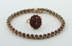 Granatschmuck 20. Jh., Armband und Ring, Gelbgold 333, bes. mit ...