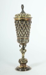 Nürnberger Buckelpokal mit Deckel Hannß Winkler, um 1600, Silber ...
