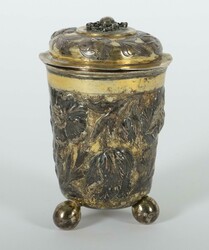 Barocker Kugelfußbecher mit Deckel 17. Jh., Silber vergoldet, ca. ...