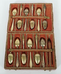 Satz von 12 Kaffeelöffeln Nürnberg, um 1700, Silber vergoldet, ca. ...