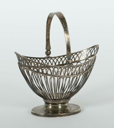 Bügelschale 18./19. Jh., Silber, ca. 140 g, ovaler Stand, gemuldeter ...