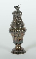 Zuckerstreuer Augsburg, um 1800, Silber, ca. 175 g, runder ...