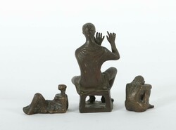 Bildschnitzer des 20. Jh. drei variierende Figuren: ''Flötenspieler, ...