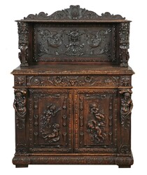 Historismus-Anrichte um 1870, Nussbaum massiv, Rahmenbauweise, ...