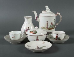Acht Serviceteile mit Watteauszenen Ludwigsburg, 1770-75. Bestehend ...
