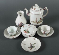 Acht Serviceteile mit Watteauszenen Ludwigsburg, 1770-75. Bestehend ...