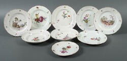 Neun Teller Ludwigsburg, 18./19. Jahrhundert. Porzellan, glasiert, ...