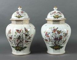 Paar große Deckelvasen Ludwigsburg Porzellan-Manufaktur AG, ...