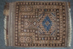 750: Carpets, Textiles