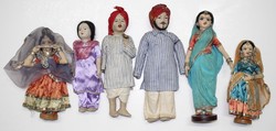 700.10: Dolls