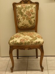 4 geschnitzte Stühle um 1870, gepolstert