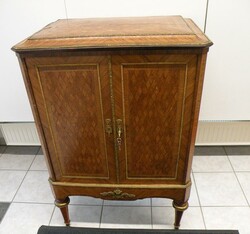 Schminkkommode, mit Einlegarbeiten und bronze Beschläge, Frankreich, ...