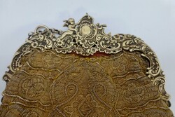 5 Abendtaschen mit Perlstickerei um 1900, 4 Taschen mit Silberbügel ...