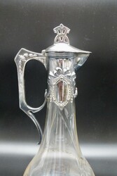 3 Glaskaraffen, 19./20.Jh., eine Jugendstilkaraffe mit Metallmontur, ...